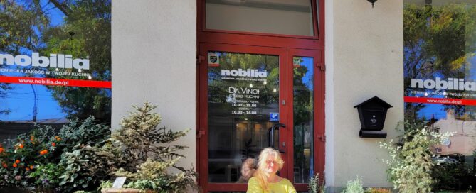 Ukwiecone studio wnętrz Da Vinci na Zamojskiej