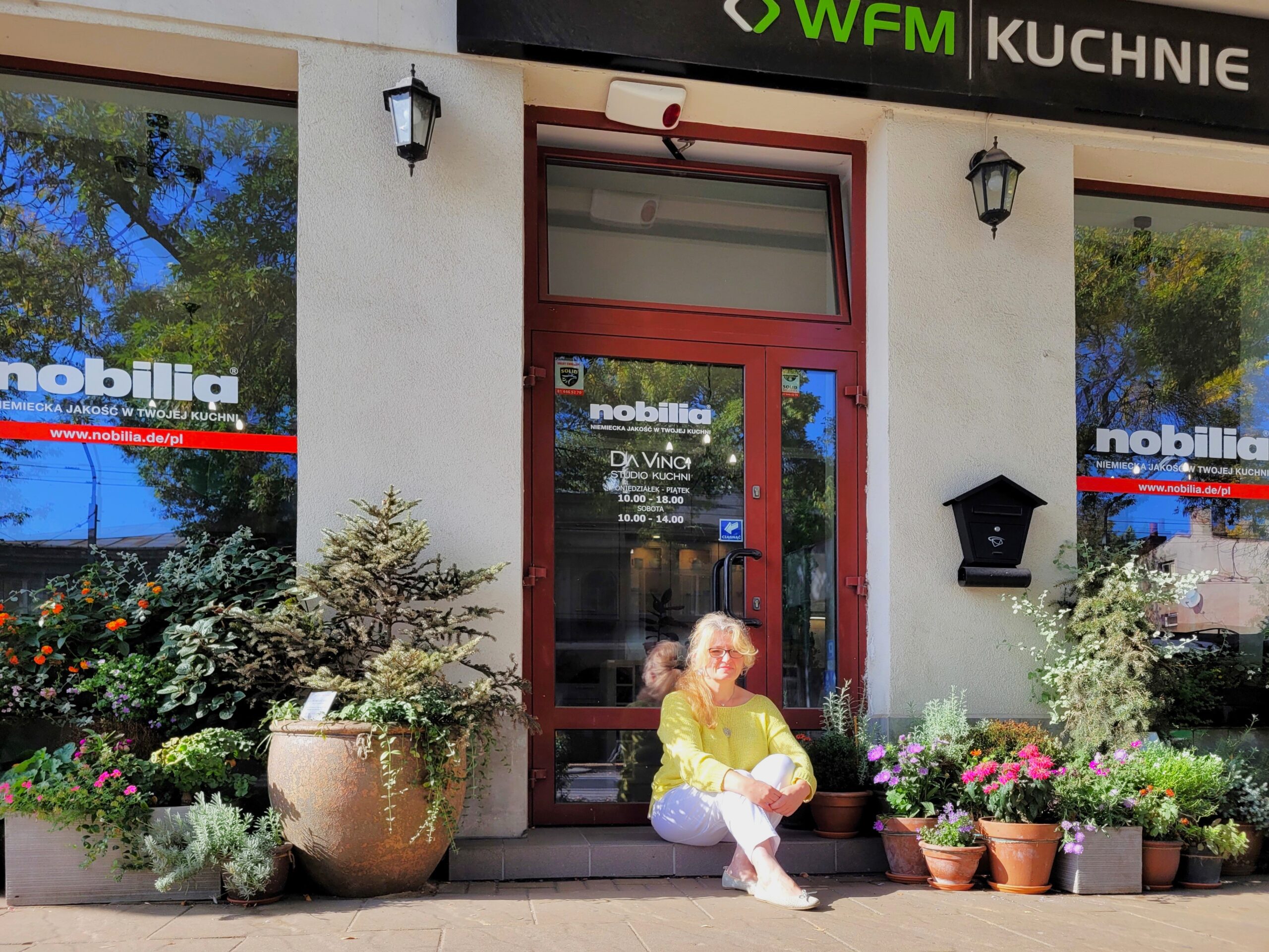 Ukwiecone studio wnętrz Da Vinci na Zamojskiej