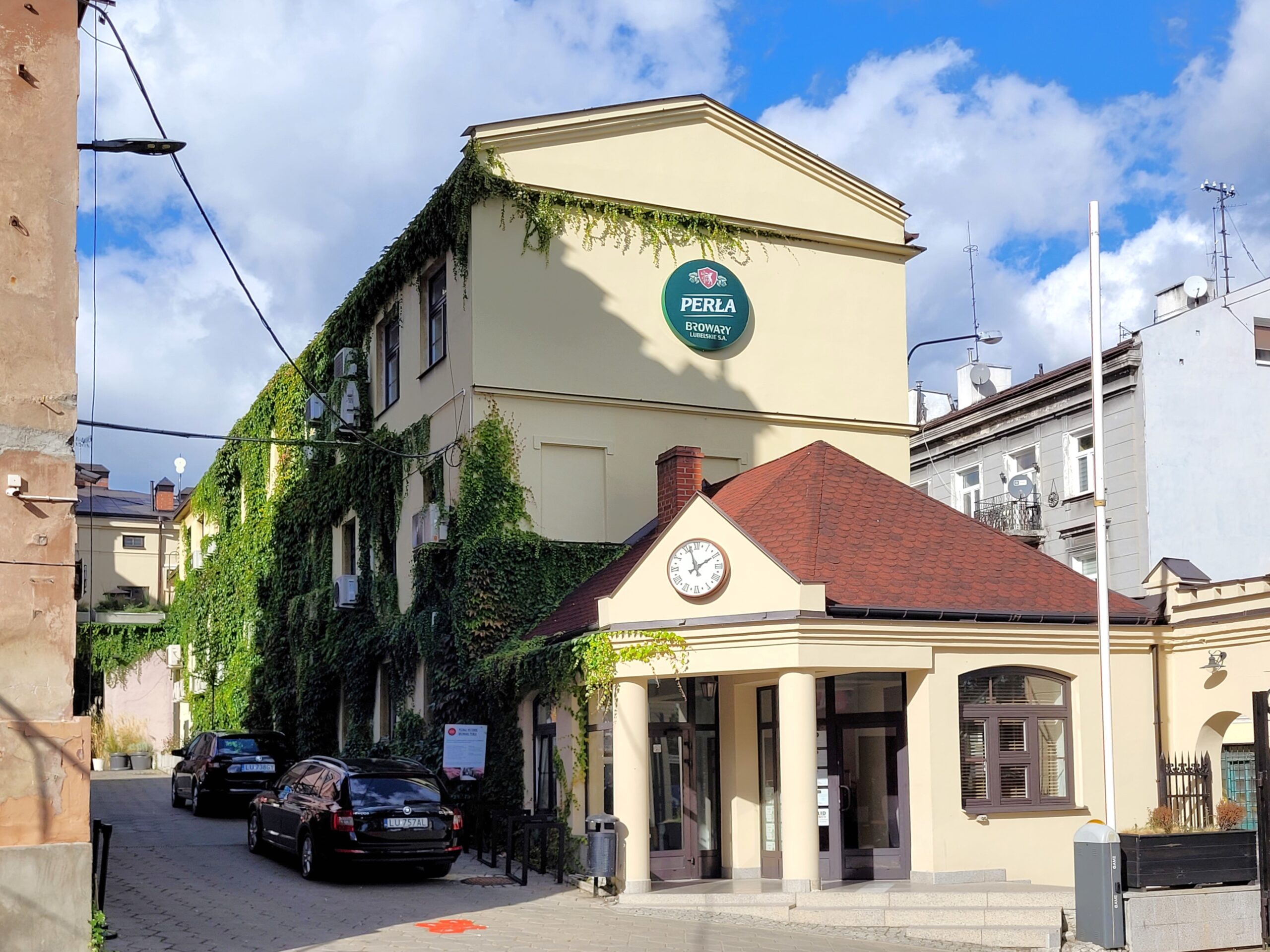 Zieleń w Komplesie Browaru Perła na Bernardyńskiej