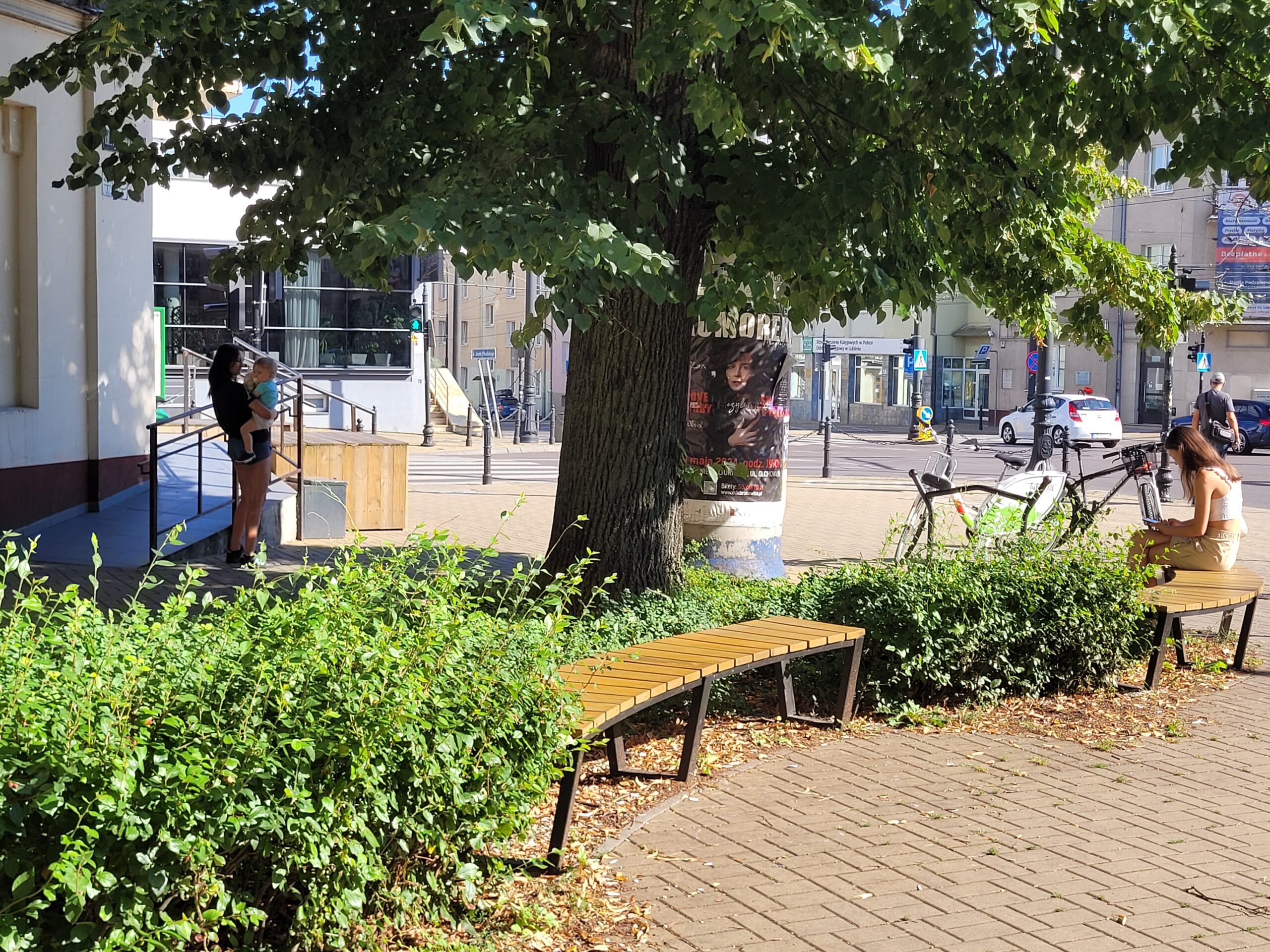 Meble miejskie i donice