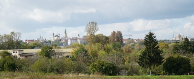 Panorama Starego Miasta z wiaduktu ulicy Graffa