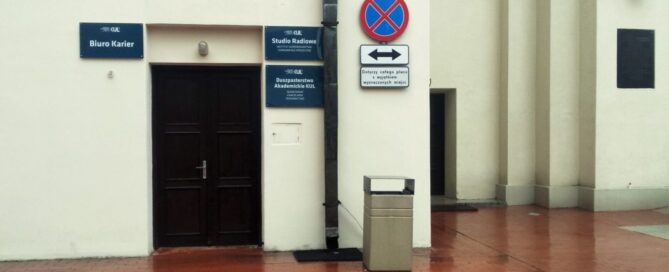 Kompozycja detali przy kościele Akademickim KUL